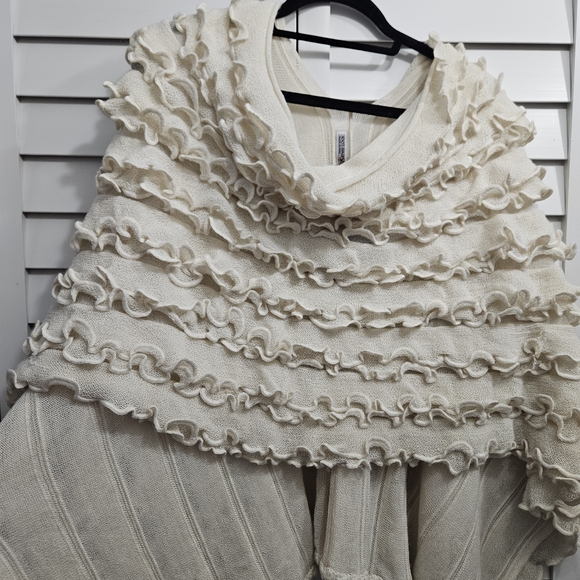 NWT Pure Alpaca Luxury Shawl From PERU - Picture 2 of 6